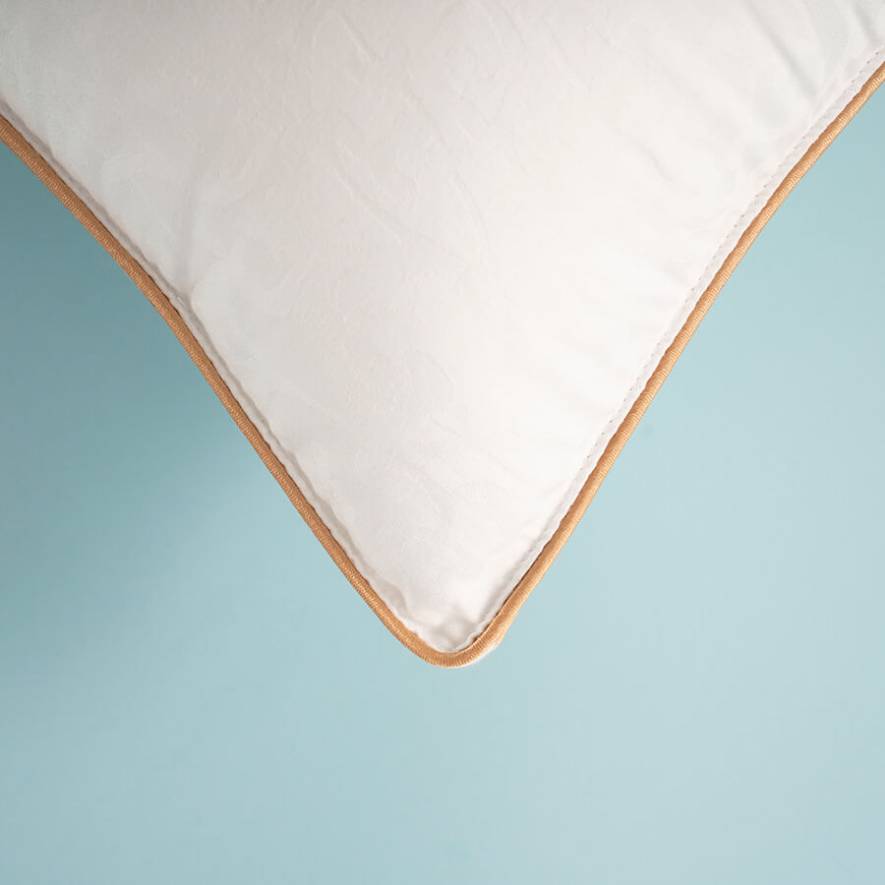 Othello Crowna Pillow